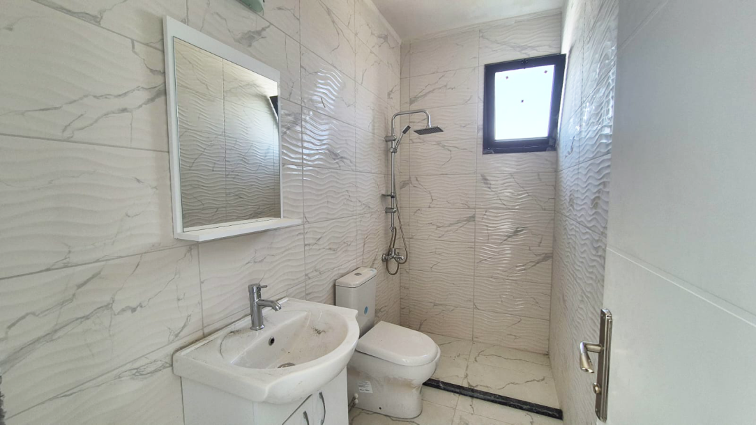 2+1 Apartments Newly Completed in the Gönyeli Region!-6