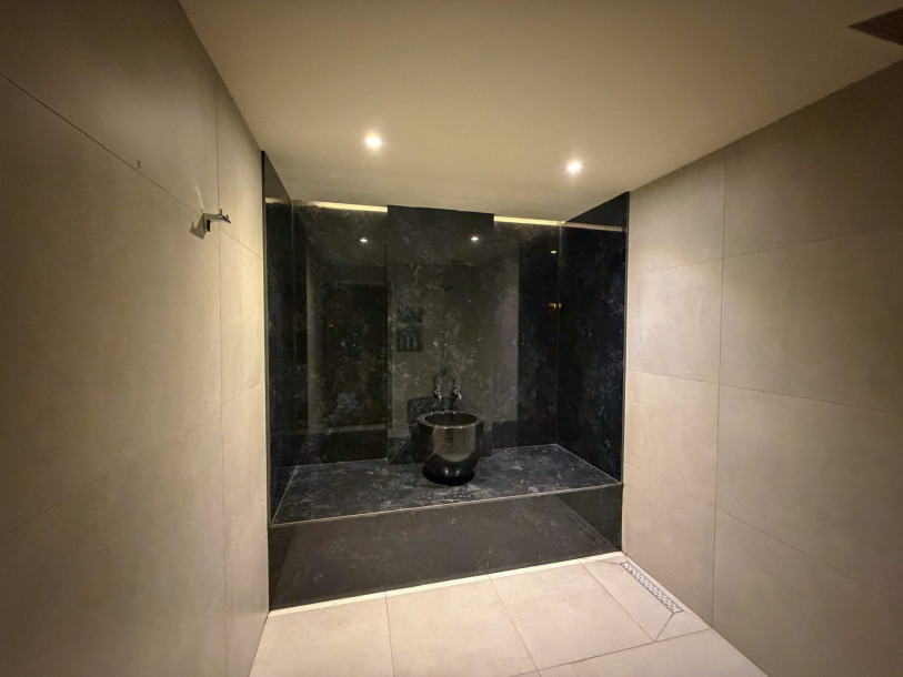 Satılık 4+1  Oyun odası , Sinema odası , özel fitness ve Sauna ,  terasta yaşam alanı Süper Lüks Villa – Girne Ozanköy–-20