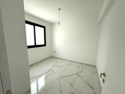 2+1 Wohnung zum Verkauf in der Gegend von Gönyeli!
