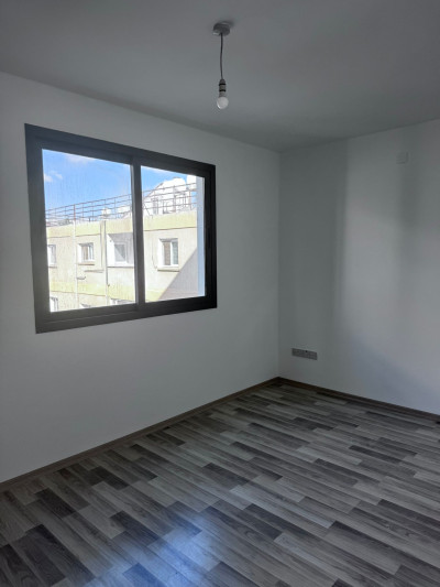 3+1 Satılık Daire Türk Tapu Güvencesi ile Merkezi Konum-7