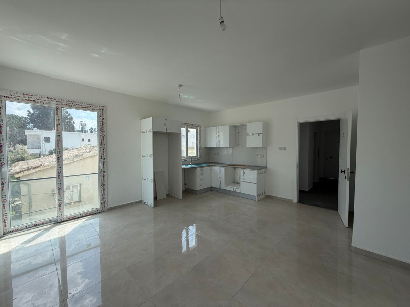 LEFKOŞA / YENİŞEHİR BÖLGESİNDE TAŞINMAYA HAZIR 2+1 DAİRE-1